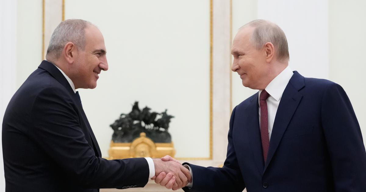 Takové školení Putin nečekal. Premiér malé země mu ho uštědřil v přímém přenosu