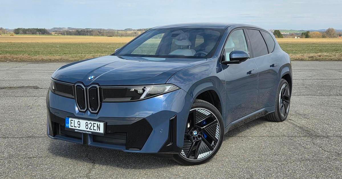 Elektrická revoluce překvapí cenou. BMW iX3 boří představy interiérem i technikou