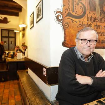 Hostinec, U černého vola, Josef Vomáčka, Předseda Spolku Hostince U černého vola, 