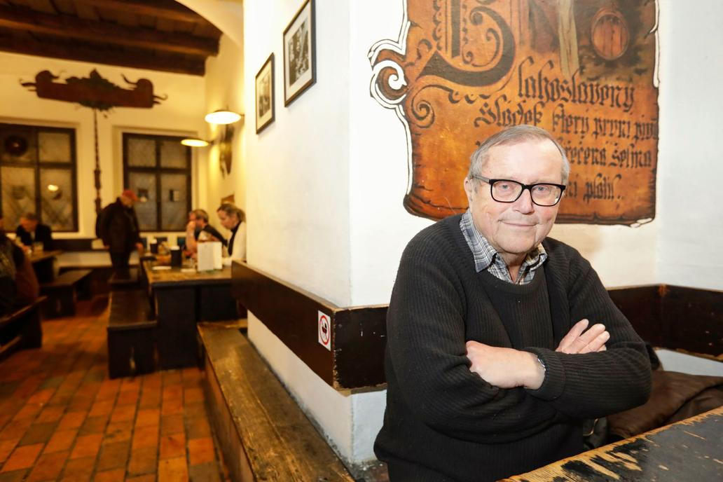 Hostinec, U černého vola, Josef Vomáčka, Předseda Spolku Hostince U černého vola, 