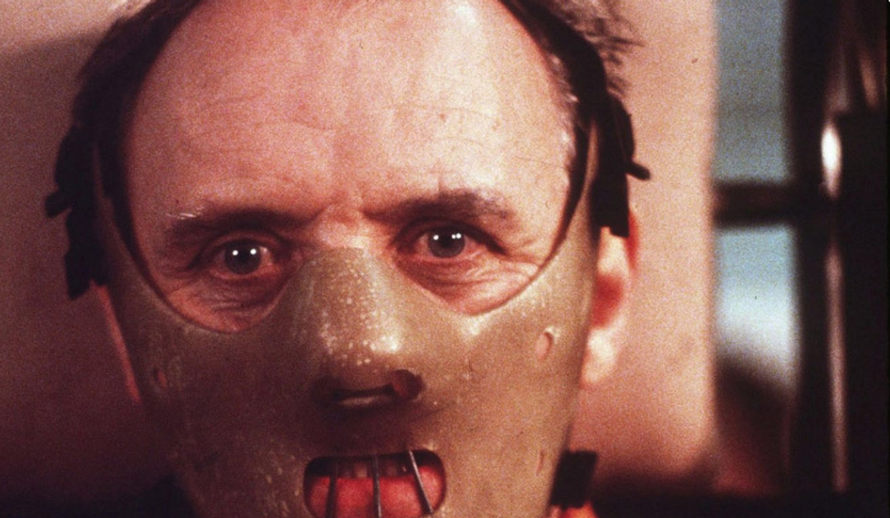 Anthony Hopkins jako vrah Hannibal Lecter ve filmu Mlčení jehňátek.