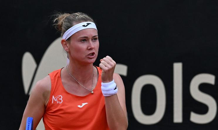 Marie Bouzková se raduje ve finále turnaje v Bogotě