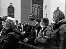 To je ta noc, o které bylo psáno: „Noc jako den se rozjasní“