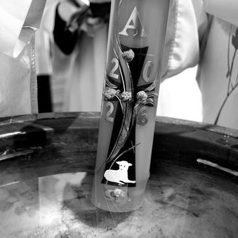 To je ta noc, o které bylo psáno: „Noc jako den se rozjasní“