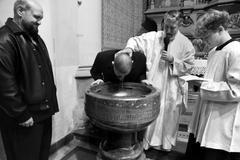 To je ta noc, o které bylo psáno: „Noc jako den se rozjasní“