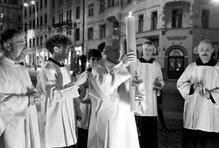 To je ta noc, o které bylo psáno: "Noc jako den se rozjasní"