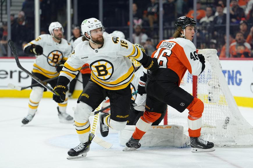 Vladař vychytal v NHL výhru, překonal ho pouze Zacha po asistenci Pastrňáka