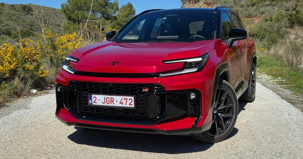 Proč je toto auto miláček Čechů i světa? Nová Toyota RAV4 má nečekaně dlouhou záruku