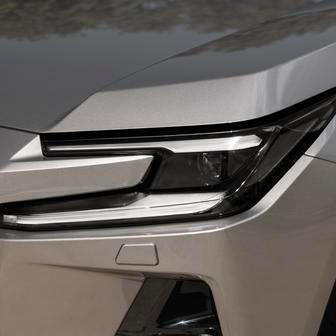 Vpředu mohou být dokonce Matrix LED světla.