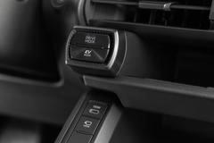 Oba typy pohonů mají na výběr z několika režimů fungování.