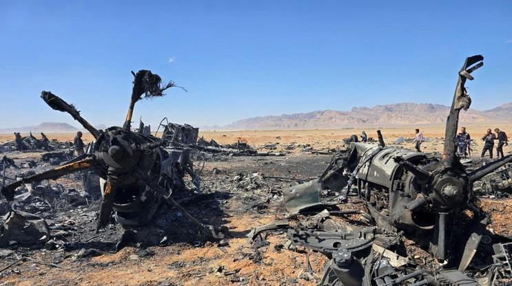 Social media image appears to show U.S. aircraft wreckage in Iran