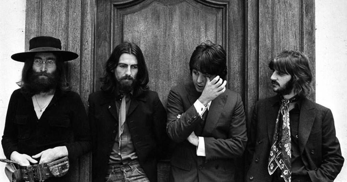 Ležely na polici v kanceláři. V Japonsku se našly neznámé fotky z koncertů Beatles 