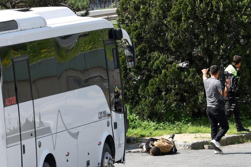 Gunfire near the building housing the Israeli consulate, in Istanbul