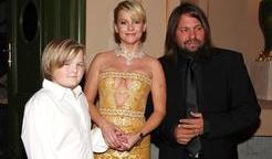 S manželem Jiřím Pomeje a synem Arturem slavila v roce 2009 výhru v televizní anketě TýTý.