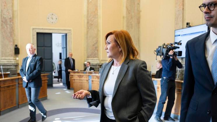 ČR-vláda-hospodářství-benzin-FASTPIX