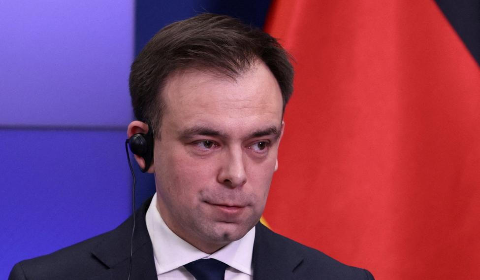 Polské ministerstvo financí potvrdilo, že jako hlavní organizátory chystané emise dolarových dluhopisů pověřilo banky Citigroup, Goldman Sachs, JPMorgan Chase a Société Générale. Na snímku je ministr financí a hospodářství Andrzej Domanski.