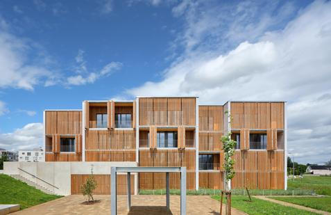 Ve Žďáru nad Sázavou vznikl projekt propojující tradiční urbanismus s moderním dřevěným stavitelstvím, kde zájemci najdou dostupné nájemní bydlení.