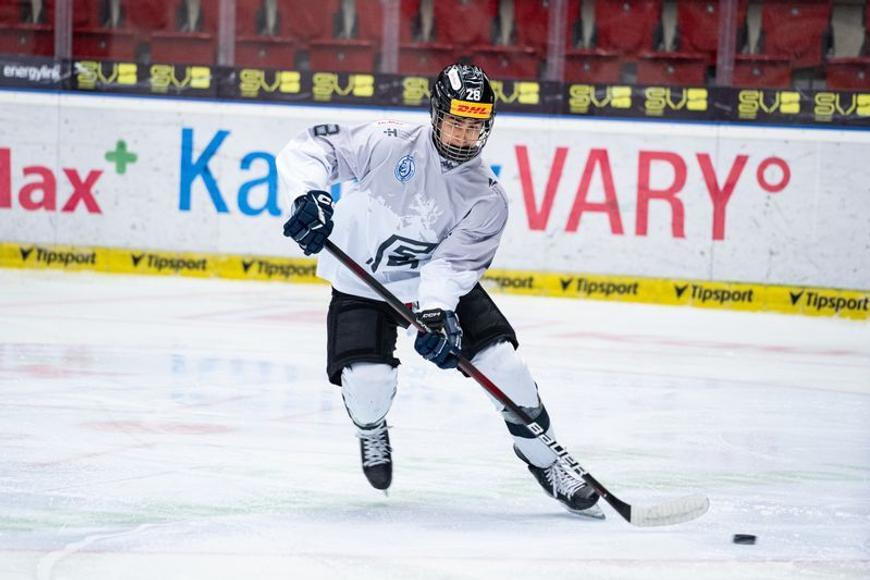 Uzbek v extralize: Vary ho chválí, řešily i ramadán. Teď odletěl vyzvat Severní Koreu