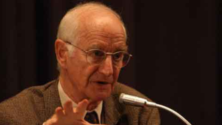 Americký psycholog James Hillman se zaměřuje na tzv. archetypální psychologii.