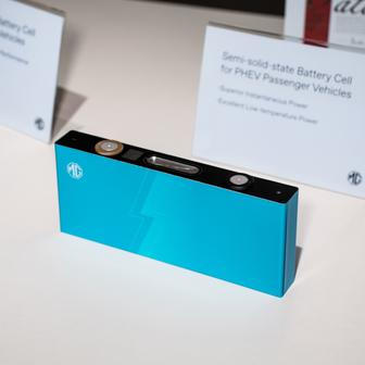 Ty mají jen malou kapalnou složku, což mění vlastnosti baterie.