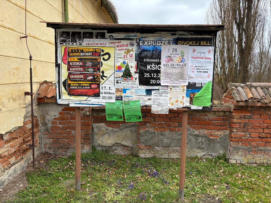 Brahovi jsou v Trpístech známí. I díky mamince Anežky, která se podílí na společenském životě vesničky a sedí v zastupitelstvu.