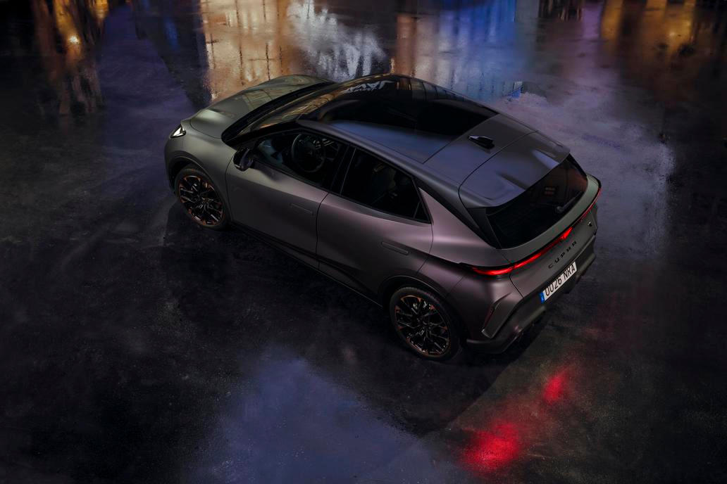 Nejvýše posazená je verze VZ se 166 kW, která má také řadu dalších vylepšení.