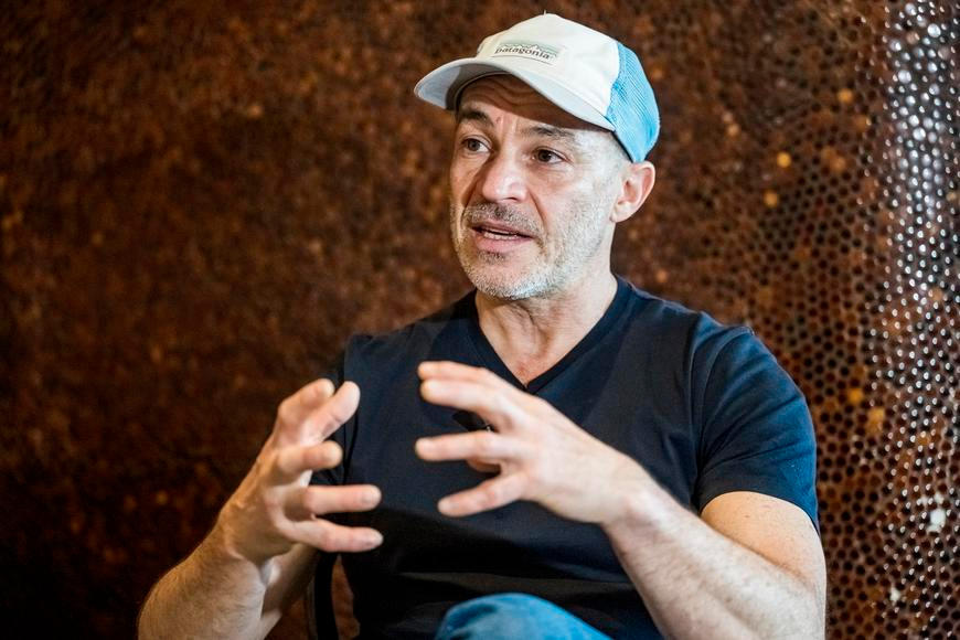 „Děsí mě, co jsou lidé o politice schopni prohlásit,“ říká maďarský autor dokumentu