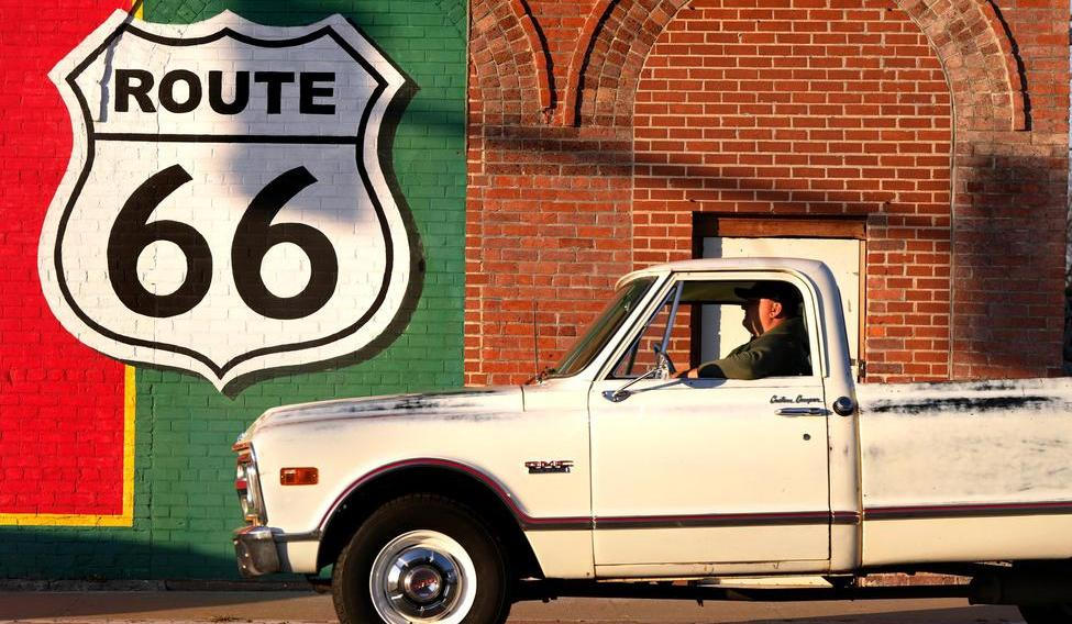 Sto let na silnici: Legendární Route 66 slaví jubileum
