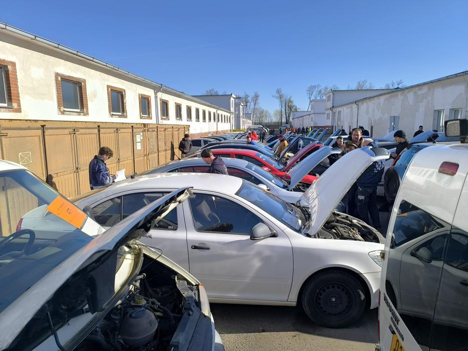 Odprodej nepotřebné vojenské techniky