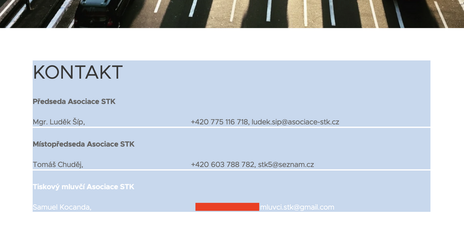 Takto správce webu Asociace STK „zamaskoval“ Samuela Kocandu. Šéf asociace Luděk Šíp přitom tvrdil, že u něj žádný takový mluvčí nikdy nepracoval.