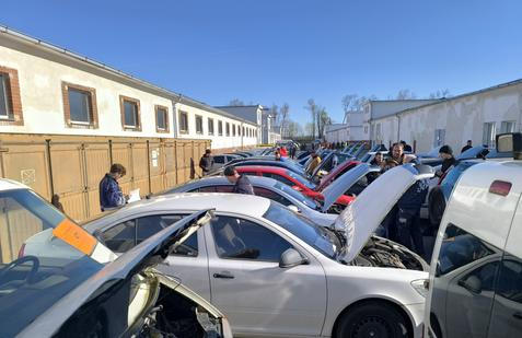 Odprodej nepotřebné vojenské techniky