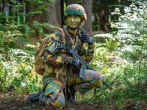 Princezny na cvičáku: Stíhačky, dril a vojenská služba budoucích panovnic