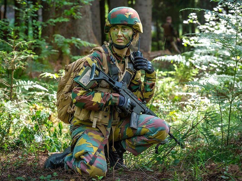 Princezny na cvičáku: Stíhačky, dril a vojenská služba budoucích panovnic