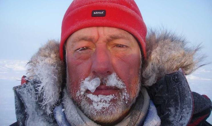 Polární prostředí, které mnozí romantizují, Jakeš vnímal střízlivě. A stejný pohled předával dál.