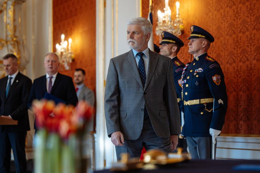 Expert ke sporu prezidenta s Macinkou. Vysvětlil, proč by Pavlův návrh nefungoval