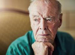 Jak spíte, tak stárnete. Vědci odhalili varovný signál alzheimera