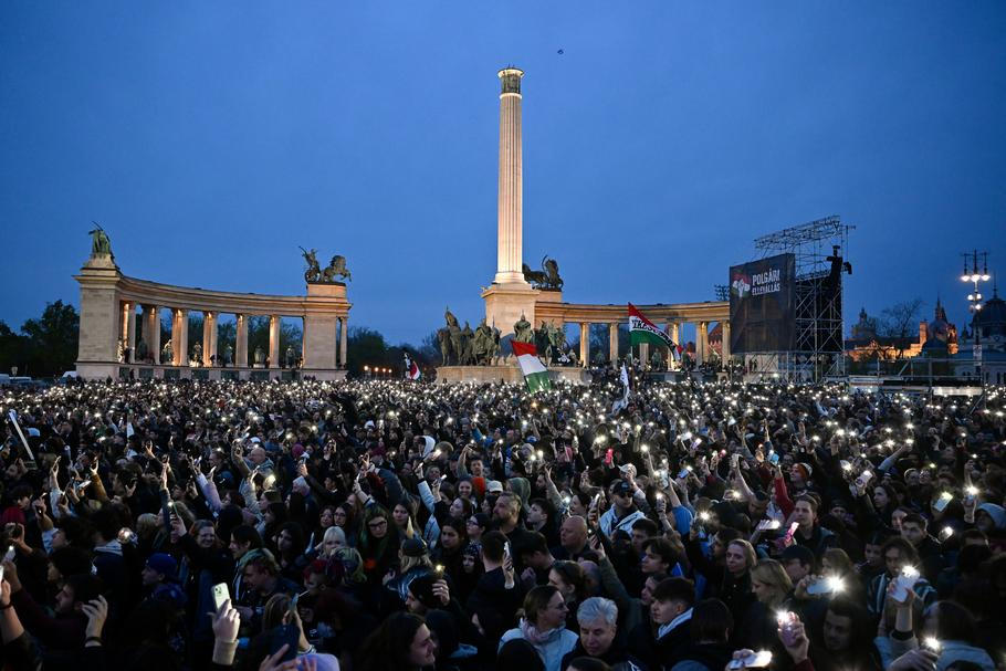 Protestní koncert proti vládě Viktora Orbána. Foto z 10. dubna 2026.