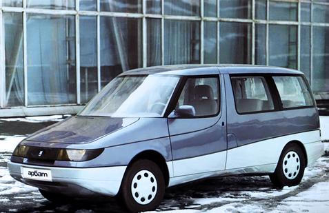 Na konci 80. let Moskvič vyvíjel několik prototypů, z nichž ale nikdy nic nevzešlo. Jedním z nich bylo MPV 2139 Arbat.