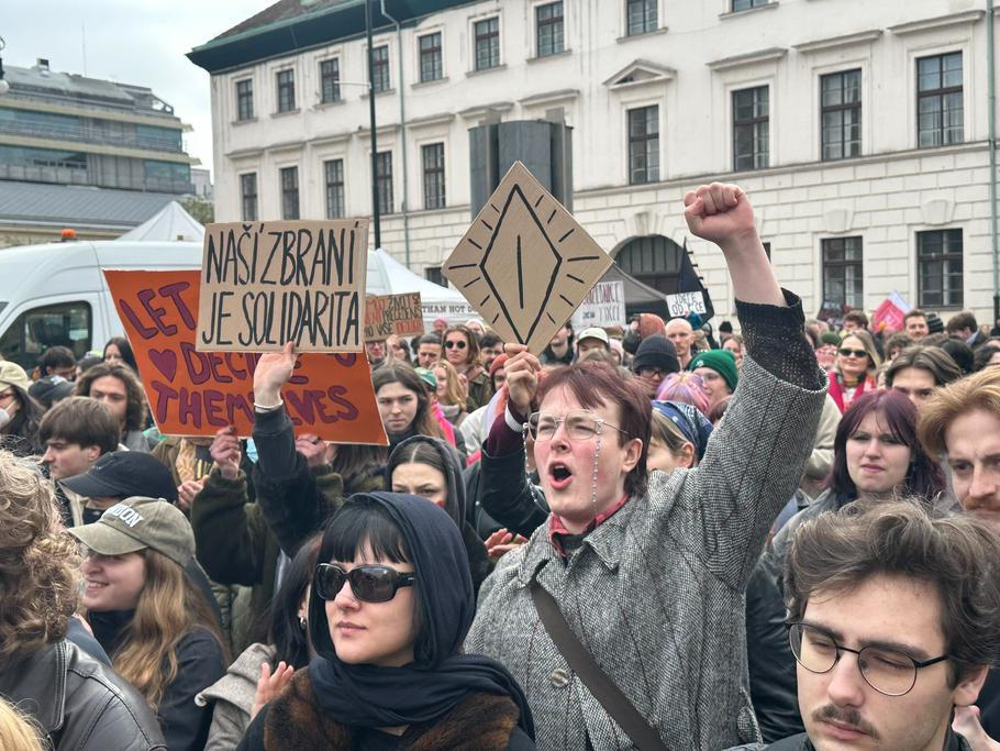 Sobotní demonstrace na náměstí Republiky