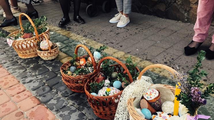 Easter,Baskets,With,Stylish,Painted,Eggs,,Easter,Cake,,Ham,beets,,Butter,