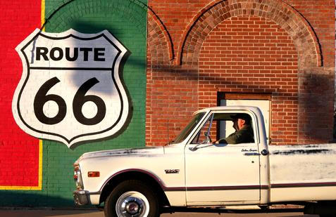 Sto let na silnici: Legendární Route 66 slaví jubileum