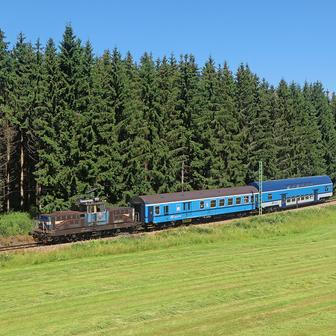 Posunovací lokomotiva Žehlička