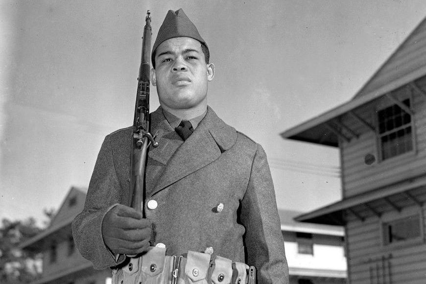 Joe Louis šel dobrovolně do války. Boxerská legenda se stala symbolem Ameriky