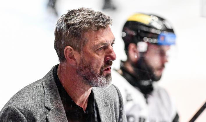 Trenér Jaroslav Nedvěd ze Sparty