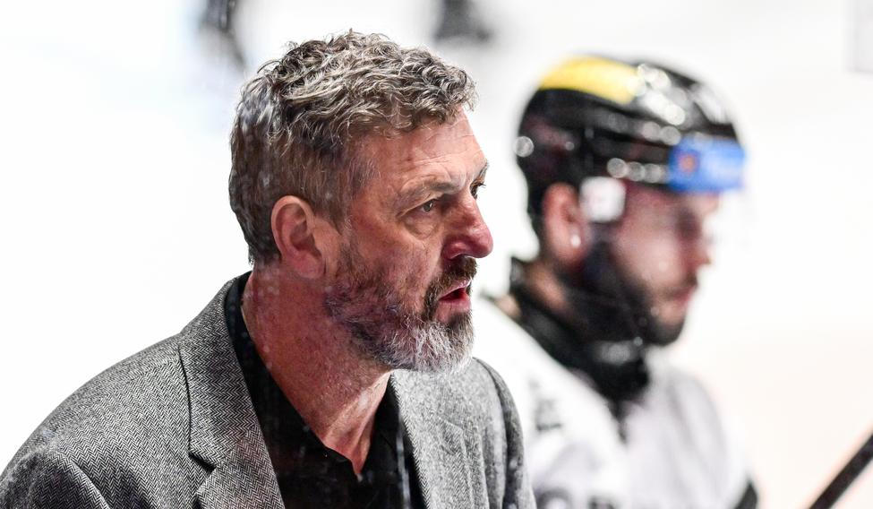 Trenér Jaroslav Nedvěd ze Sparty