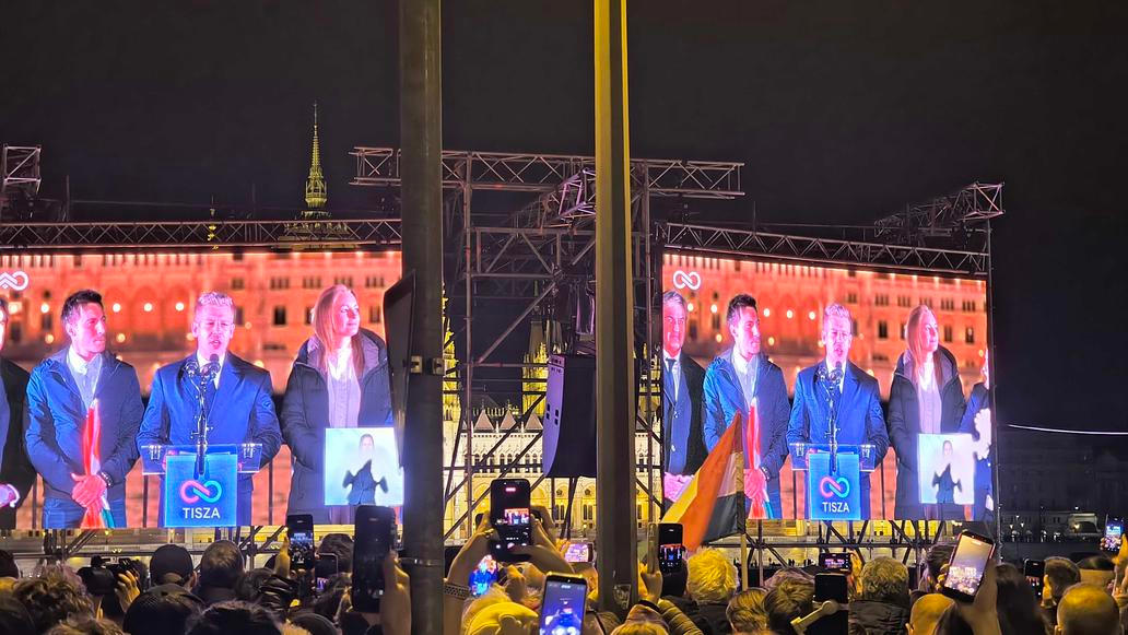 Hovoří Péter Magyar. 12. dubna 2026.