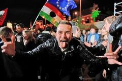 Budapešť v noci po volbách: Jedni slaví, druzí ztichli