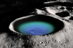 Nová studie naznačuje, kde by mohlo být ledu nejvíce a jak se na Měsíci pravděpodobně hromadil.