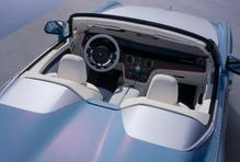 Jedná se o 5,76 metru dlouhý dvoumístný kabriolet.