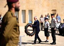 Sirény, ticho a silná slova: Macinka v Izraeli během Dne holokaustu